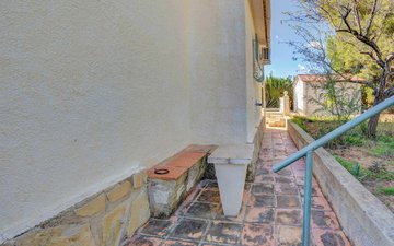 Property slide 39