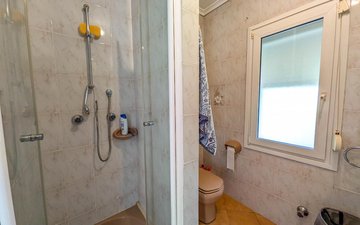 Property slide 25