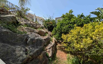 Property slide 44