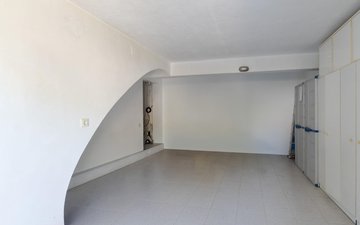 Property slide 75
