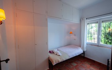 Property slide 10