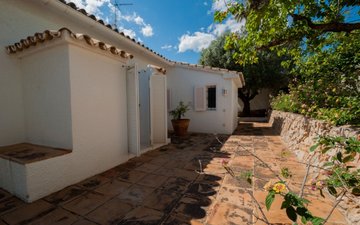 Property slide 42