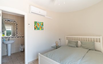 Property slide 17