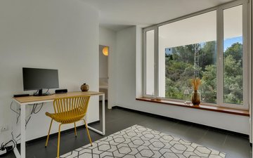 Property slide 17