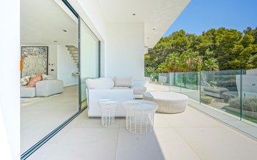 Property slide 16