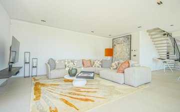 Property slide 17