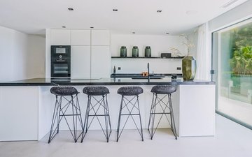 Property slide 21