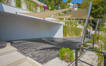 Property slide 46