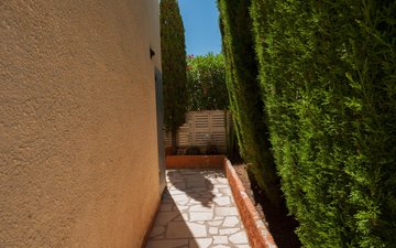 Property slide 29