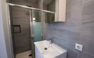 Property slide 41