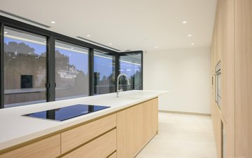 Property slide 14