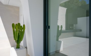 Property slide 38