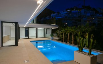 Property slide 44