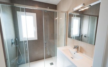 Property slide 14