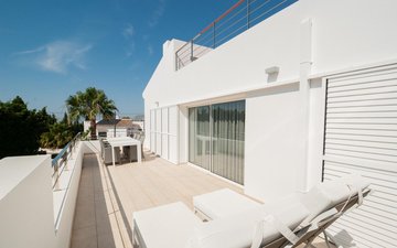 Property slide 21