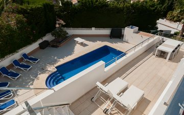 Property slide 24