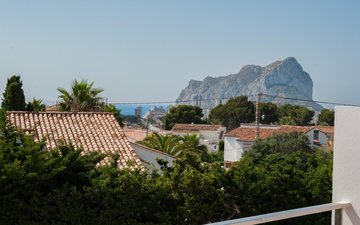 Property slide 25
