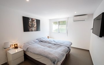Property slide 47