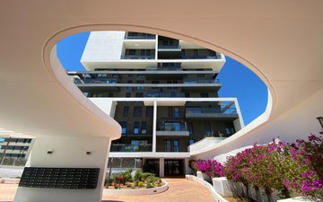 Property slide 18