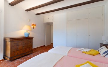Property slide 20