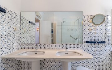 Property slide 78