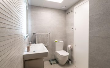 Property slide 18