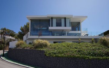 Property slide 4