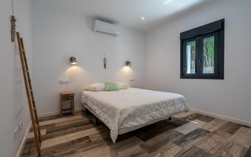 Property slide 46