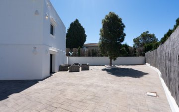 Property slide 51