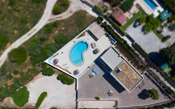 Property slide 83