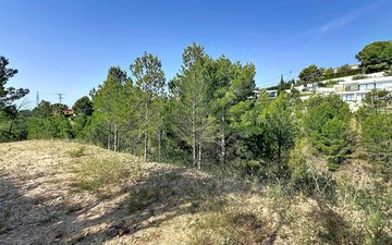 Property slide 18
