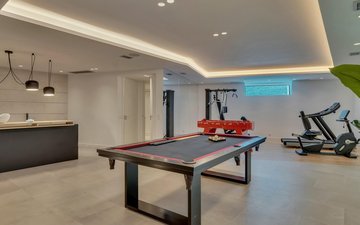 Property slide 48