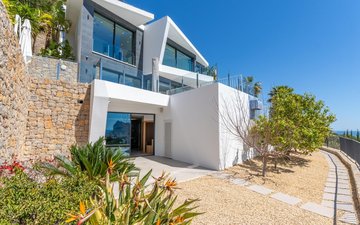 Property slide 77