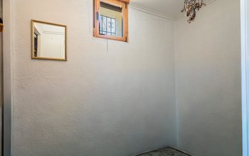Property slide 48