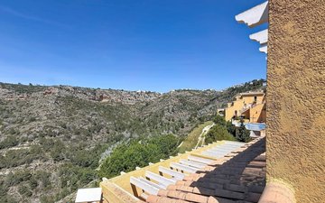 Property slide 30