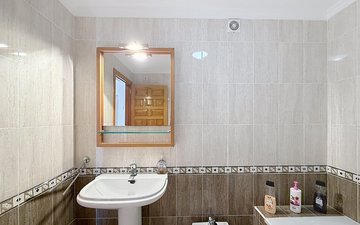Property slide 15