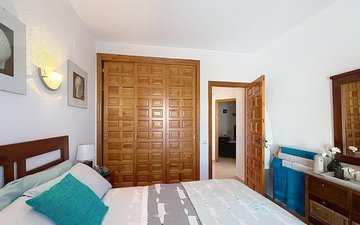 Property slide 32