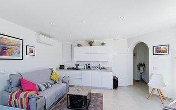 Property slide 44