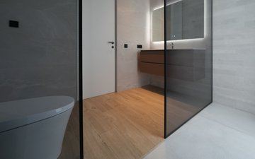 Property slide 32
