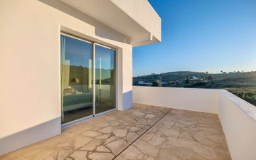 Property slide 32