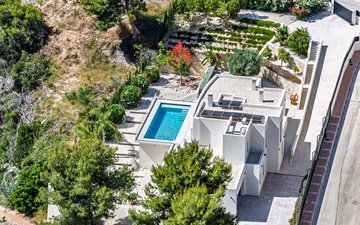 Property slide 33
