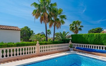 Property slide 20
