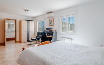 Property slide 24