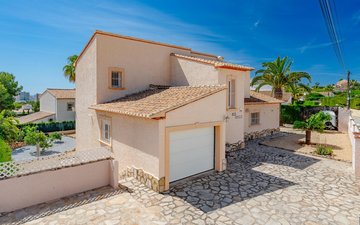 Property slide 44