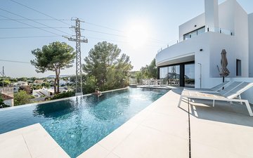 Property slide 35