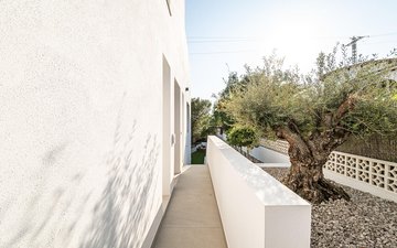 Property slide 38