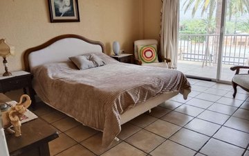 Property slide 18