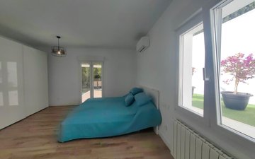 Property slide 18
