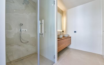 Property slide 25