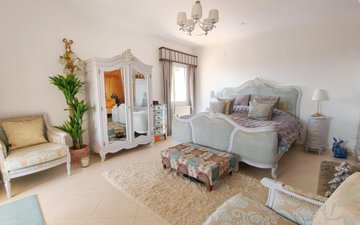 Property slide 17